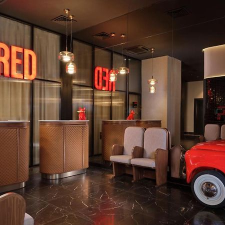 Hotel Radisson Red Belgrad Exterior foto