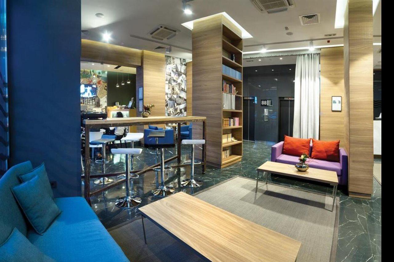 Hotel Radisson Red Belgrad Exterior foto