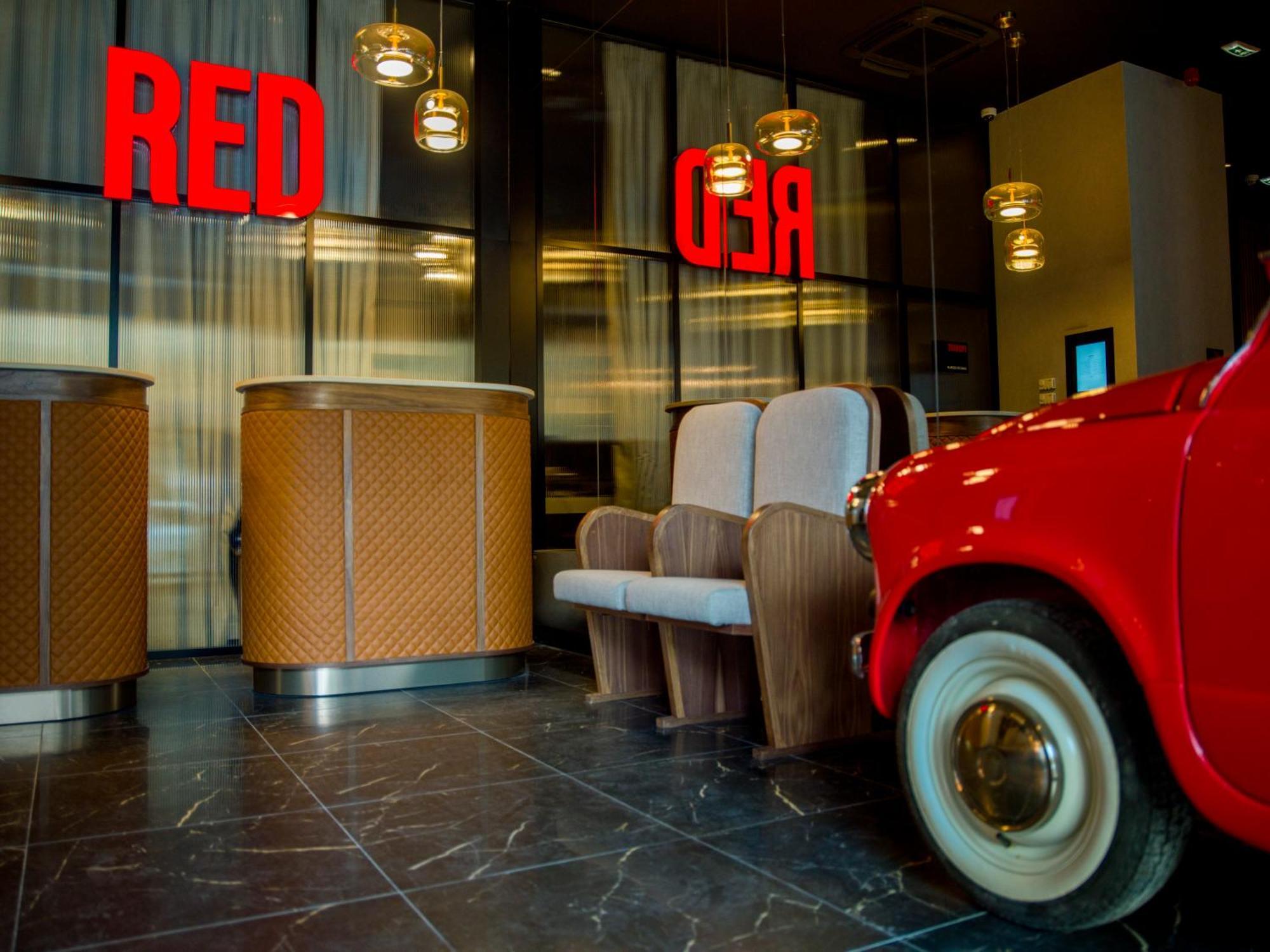 Hotel Radisson Red Belgrad Exterior foto