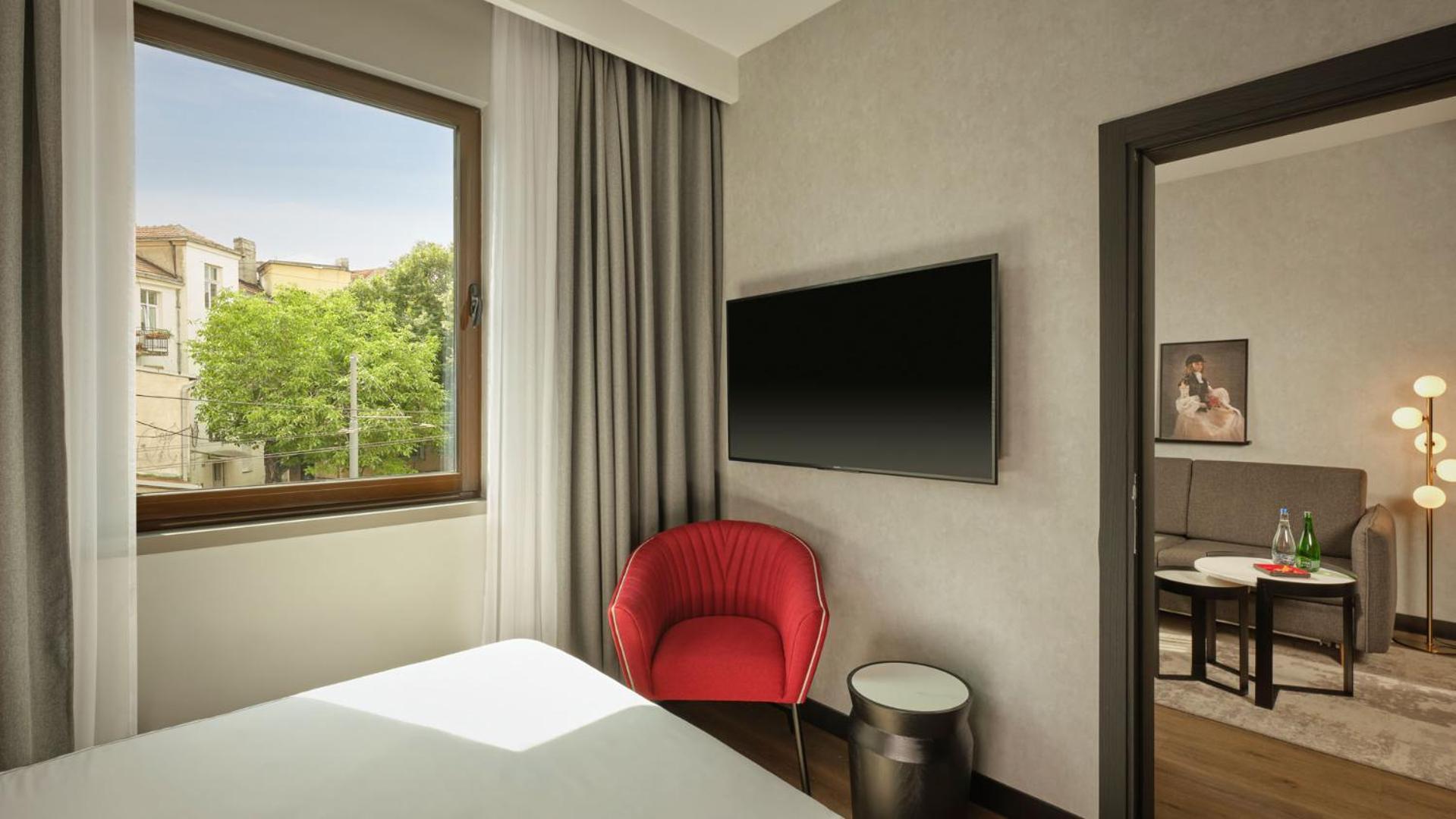 Hotel Radisson Red Belgrad Exterior foto