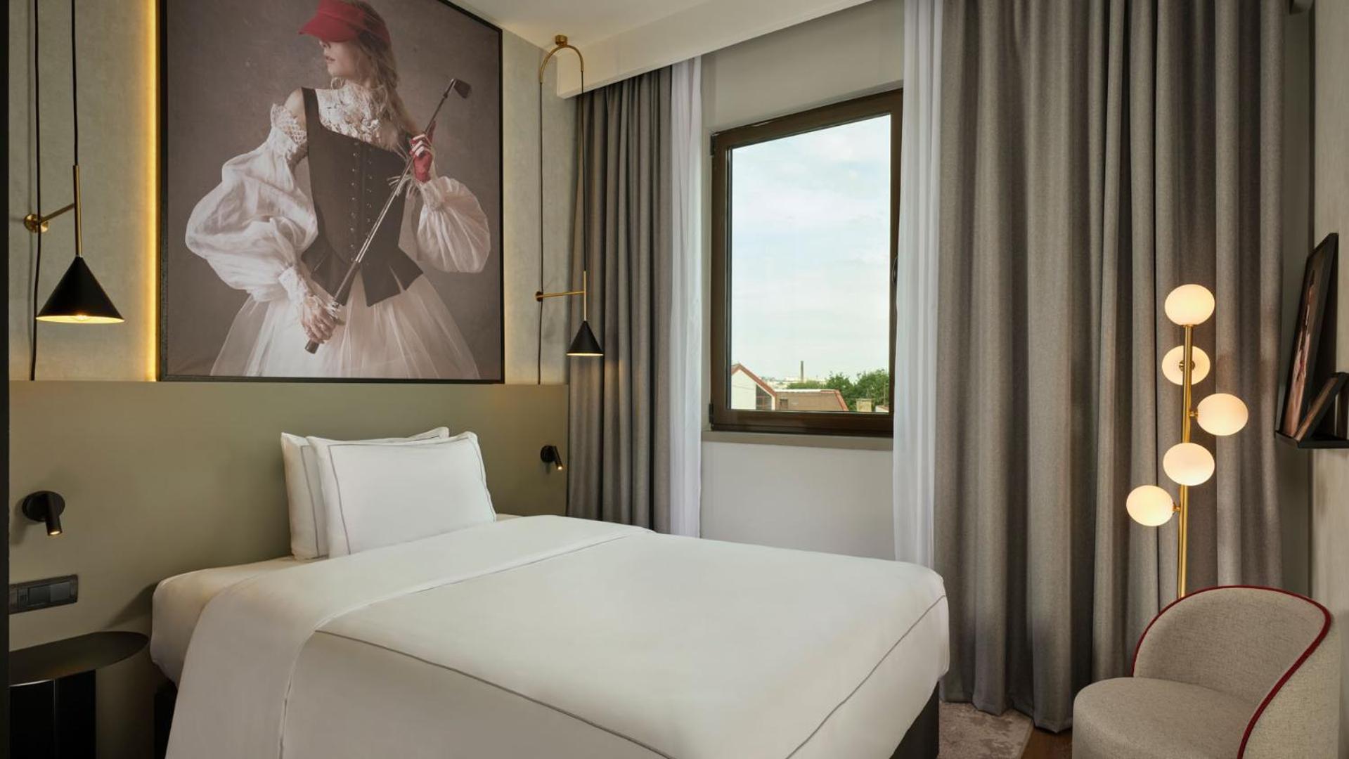Hotel Radisson Red Belgrad Zimmer foto