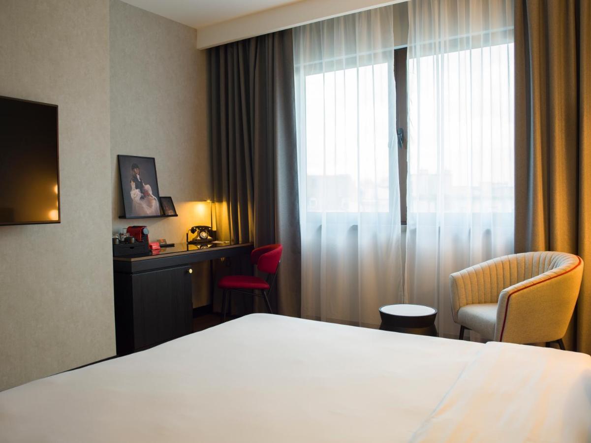 Hotel Radisson Red Belgrad Exterior foto